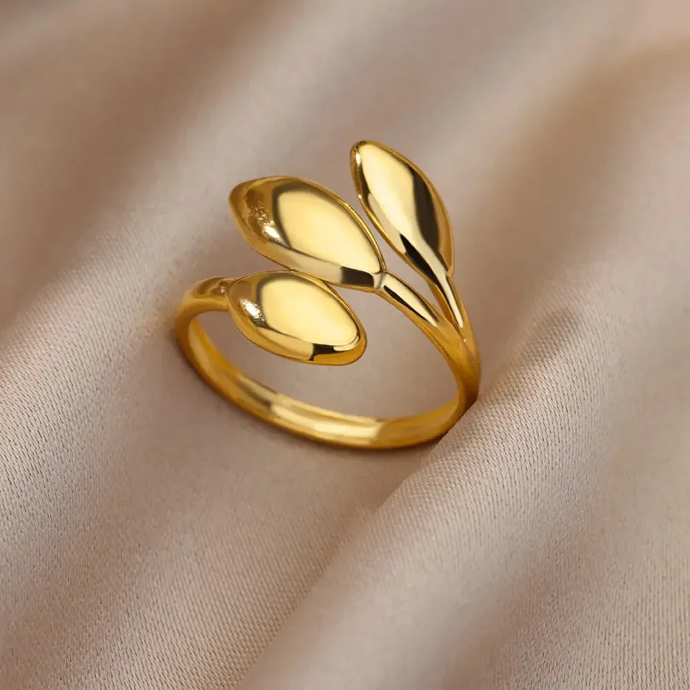 Stainless Steel Rings for Women Aesthetic Heart Gold Color Rings Vintage Waterproof Wedding Jewelry Prom Accessories Gift