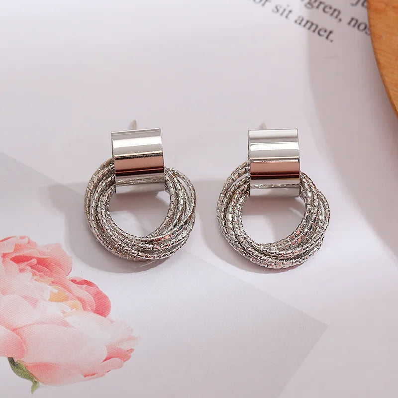 Vive Amari's Metal Gold Color Multiple Small Circle Stud Earrings for Women Jewelry Fashion Wedding Party Earrings Jewelry Gifts