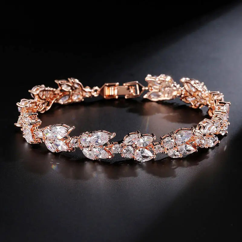 Vive Amari's High-End Bracelet Elegant Bracelet For Women Bracelet  Minimalist Design Jewelry Sparkling Bracelet For Party & Daily Wear