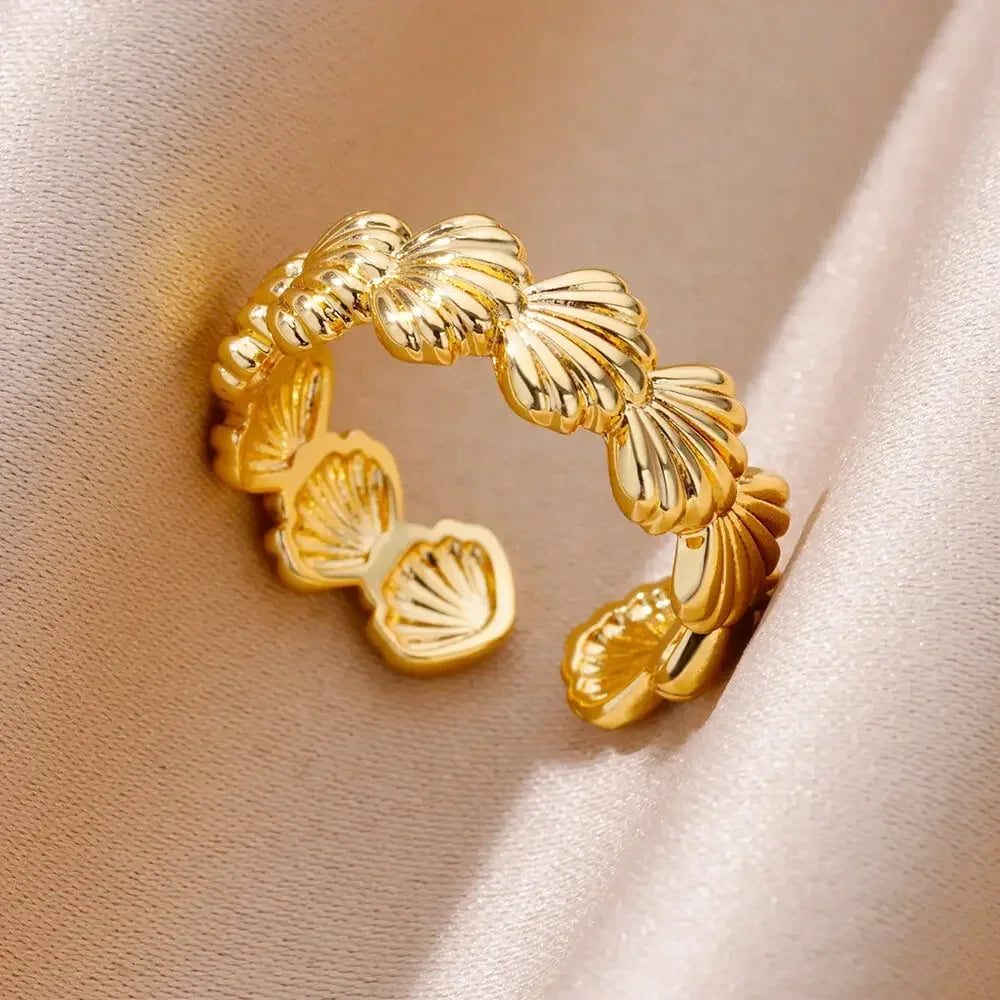 Stainless Steel Rings for Women Aesthetic Heart Gold Color Rings Vintage Waterproof Wedding Jewelry Prom Accessories Gift