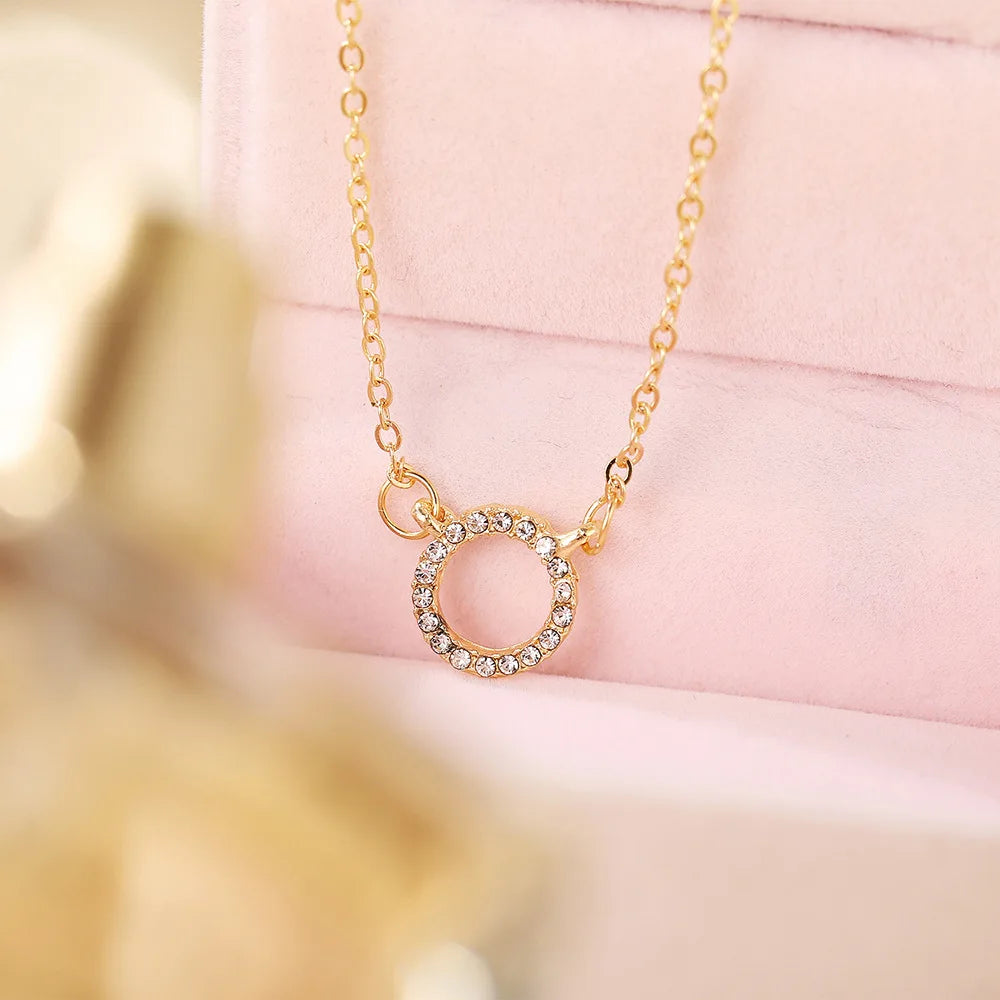 Fashion Trend Elegant Jewelry Simple Crystal Circle Pendant Necklace Golden Color Unquie Women Necklace Party Gift