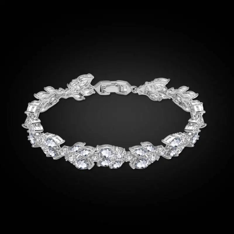 Vive Amari's High-End Bracelet Elegant Bracelet For Women Bracelet  Minimalist Design Jewelry Sparkling Bracelet For Party & Daily Wear