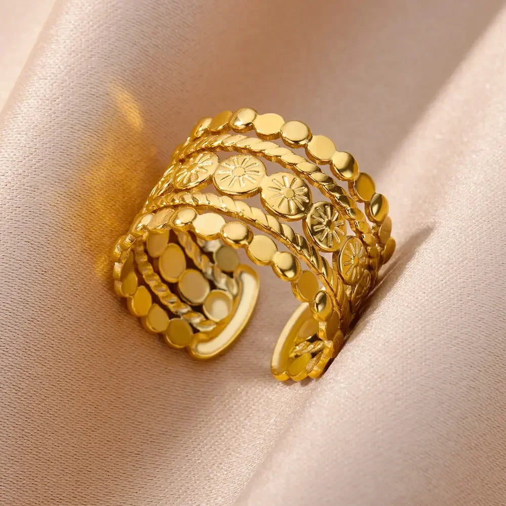 Stainless Steel Rings for Women Aesthetic Heart Gold Color Rings Vintage Waterproof Wedding Jewelry Prom Accessories Gift