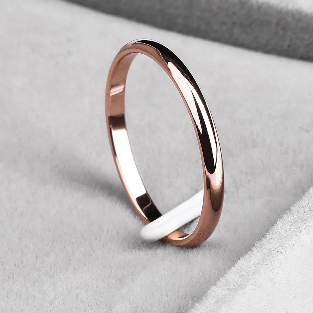 Vive Amari's 2mmStainless Steel Rings Gold colour Anti-allergy Smooth Simple Wedding Couples Rings Bijouterie