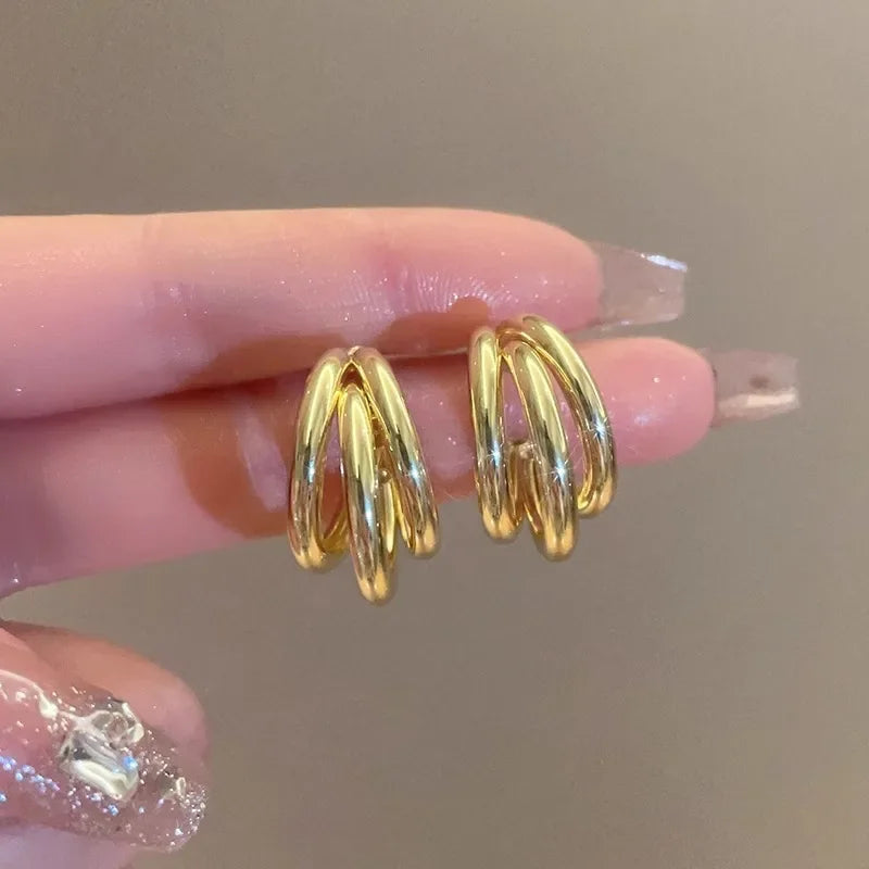 Elegant Gold Hoop Earrings – Vive Amari & Co.