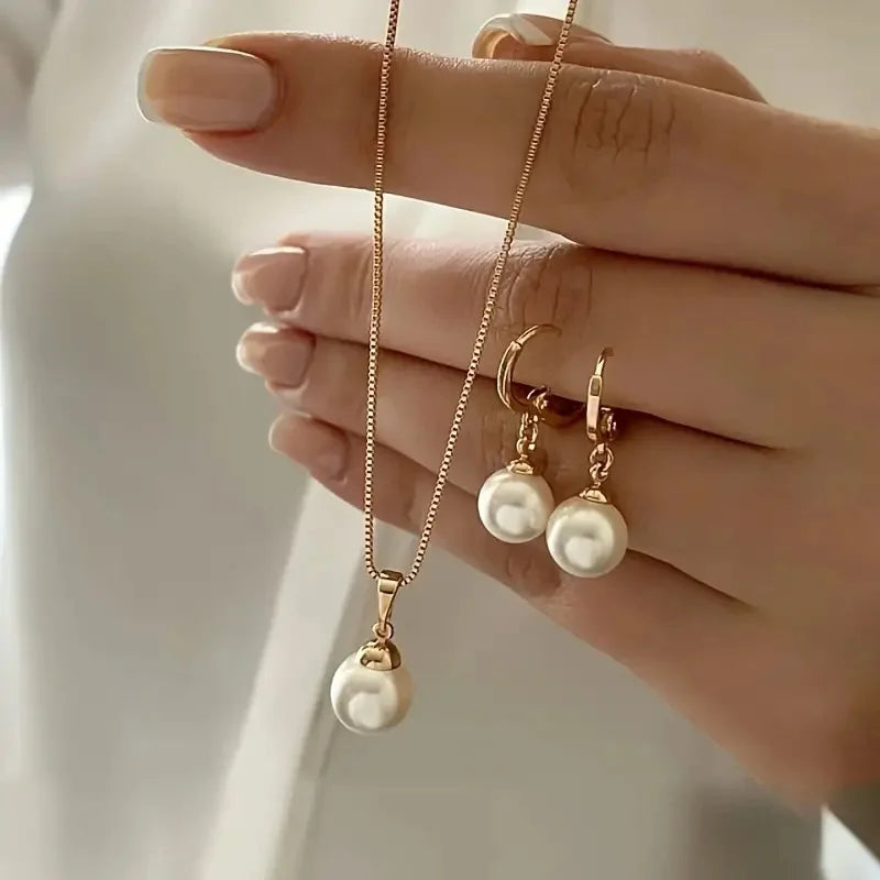 3-Piece Pearl Jewelry Set – Elegant Round Pearl Necklace & Earrings for Women