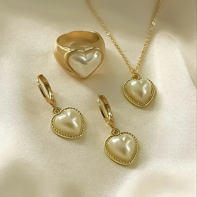 3-Piece Pearl Jewelry Set – Elegant Round Pearl Necklace & Earrings for Women